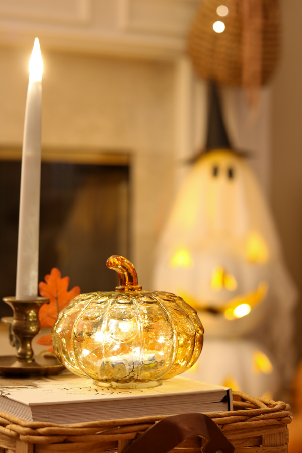 Halloween pumpkin lighting idea