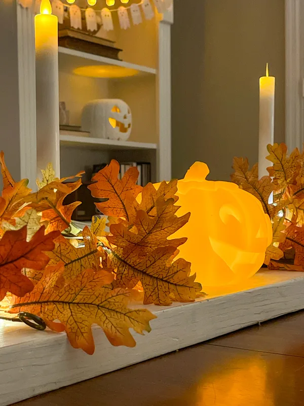 Halloween lighting ideas for a centerpiece.