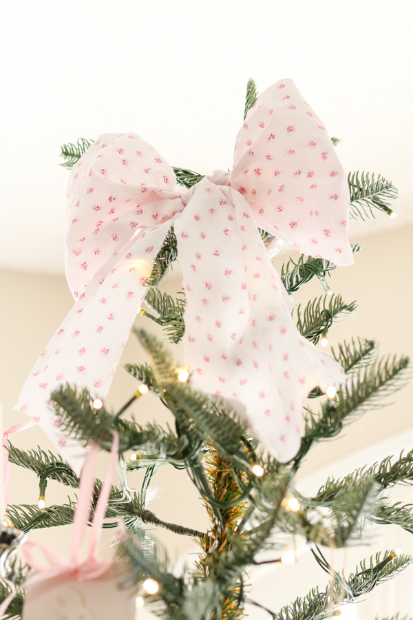 DIY Christmas tree bow topper