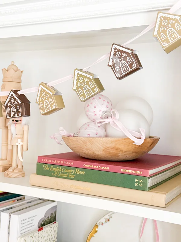 DIY gingerbread house garland