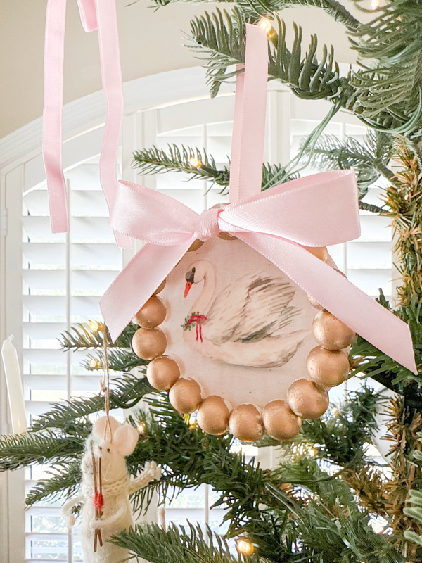 DIY picture frame ornaments