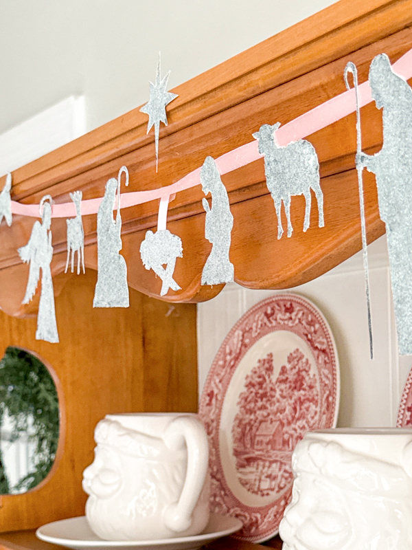 hanging nativity garland