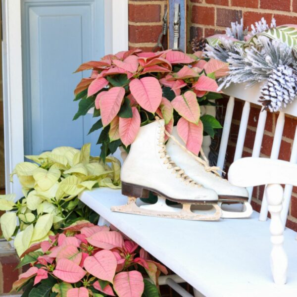 PASTEL CHRISTMAS PORCH DECOR