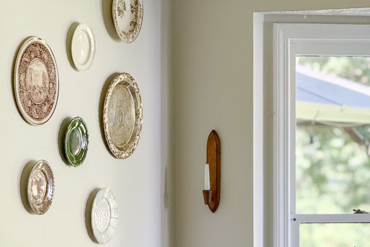 How to Mount Decorative Plates on Wall: Easy Steps for Stunning Displays