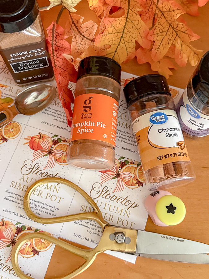 Pumpkin spice simmer pot recipe ingredients and gift tags to make gifts for friends.