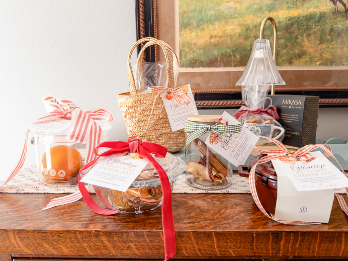 Simmer pot gift ideas: glass pot, candy dish, mini market basket, mason jar, candle warmer and mini dutch oven