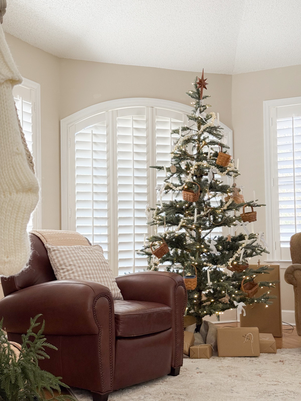 Little House on the Prairie christmas decor ideas