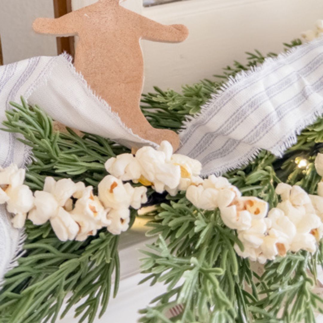 How to Make a Popcorn Garland (Easy Homemade Christmas DIY)