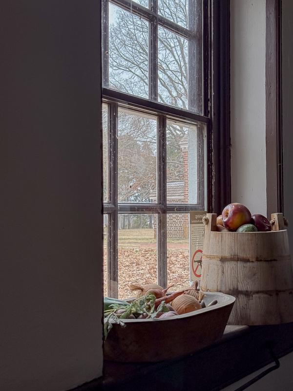 Example of old window at George Washingtons birthplace.